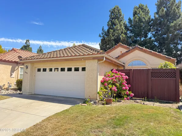 608 W Hawthorn St, Santa Maria, CA 93458
