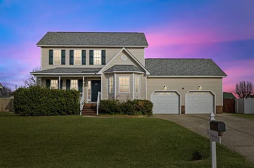 137 Woodglen Dr Photo 1