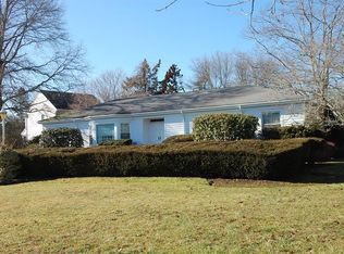 127 Slocum Rd, Dartmouth, MA 02747