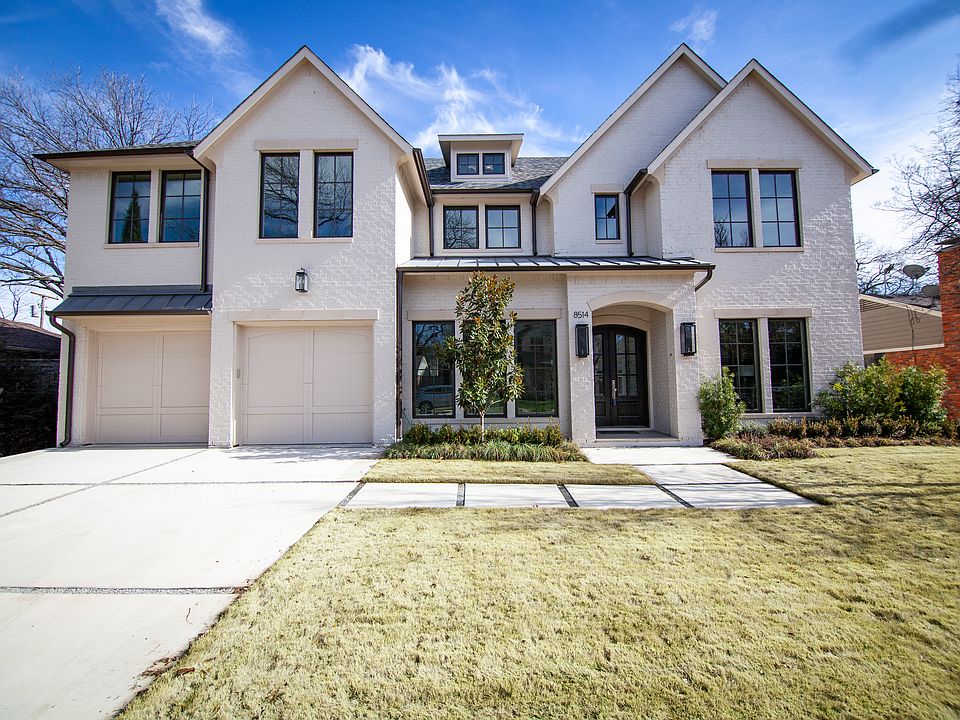 8514 Chadbourne Front