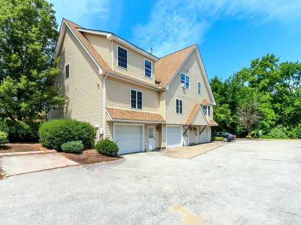 721 Mammoth Road #8, Manchester, NH 03104