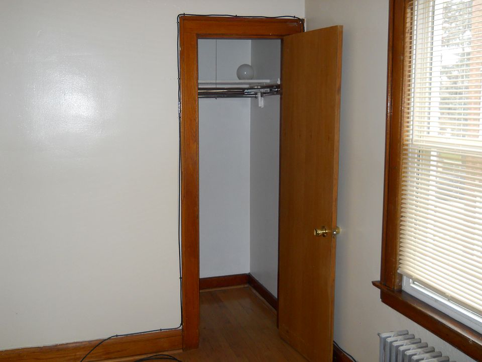 2nd image of 6606 S Albany Ave APT 1R