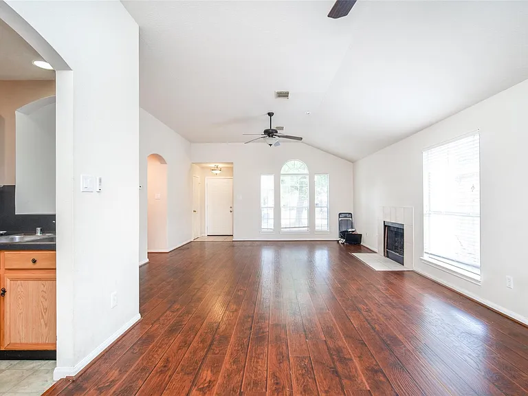 17219 Lilac Vale Ct — Photo 9