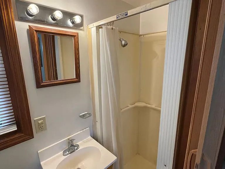 Cozee Court Lodging — Photo 14