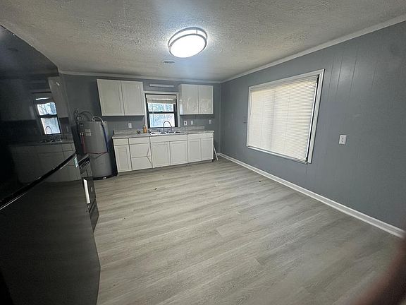 3rd image of 151 N McPherson Ave