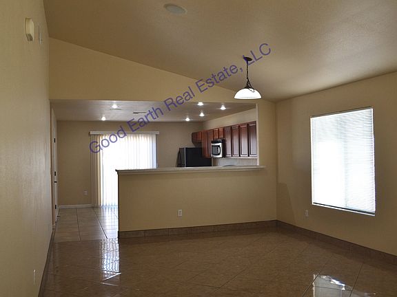 2nd image of 4677 Salado Creek St