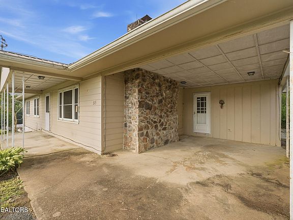 2nd image of 315 Brandon Hollow Ln