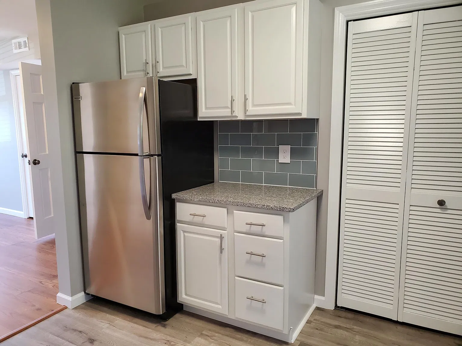 2 bed, 1.5 bath, 1120 sqft, $2,500 — Photo 2