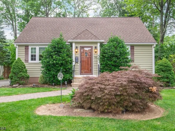 88 Overlook Ave, East Hanover Twp., NJ 07936
