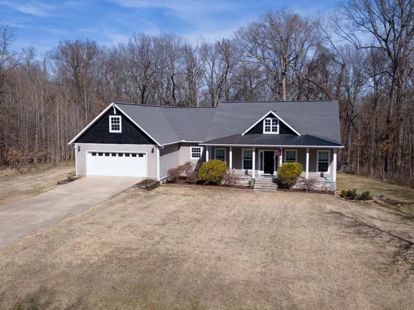 106 Plantation Ln, Batesville, AR 72501