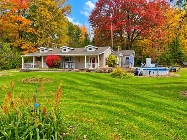 5054 Forest Rd, Warwick, ON N0M 2S0