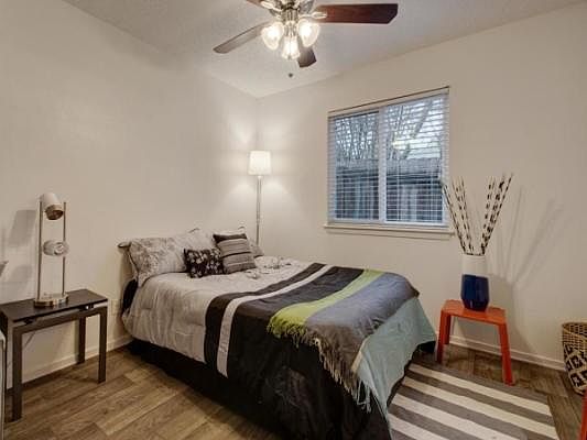 2nd image of 1300 Parker Ln APT 103