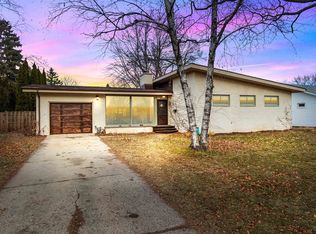1512 W 5th Ave, Oshkosh, WI 54902