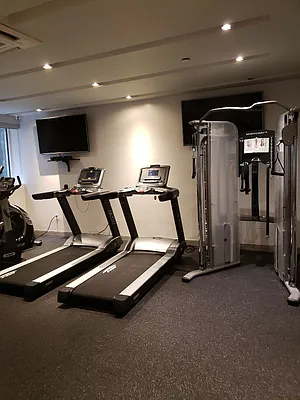 Rented by Smart NY Realty LLC | media 11