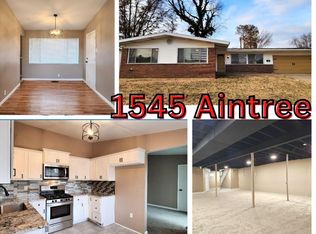 1545 Aintree Dr, Florissant, MO 63033