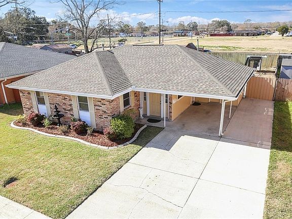 2nd image of 2228 Potomac Dr