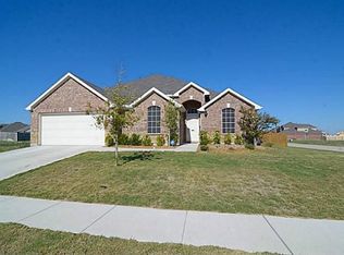 1600 Enchanted Sky Ln, Fort Worth, TX 76052