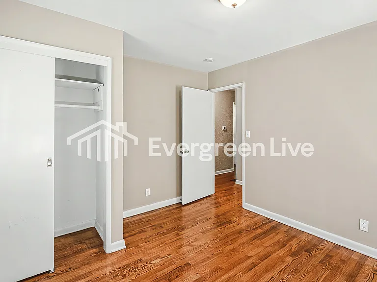 509 N 80th Ter — Photo 13