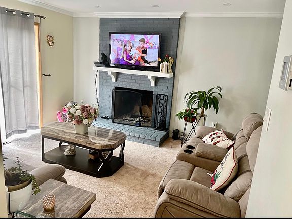 4th image of 6419 Beales Ct