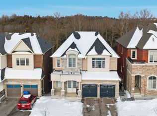 58 Charles White Ct, East Gwillimbury, ON L9N0T7