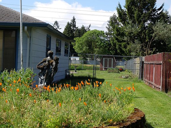 4th image of 2110 Wintler Dr