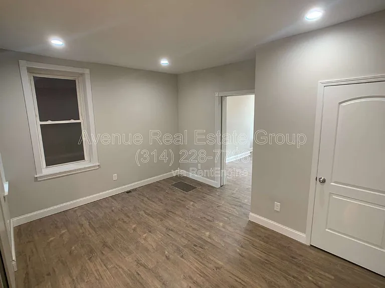 4211 Cleveland Ave — Photo 6