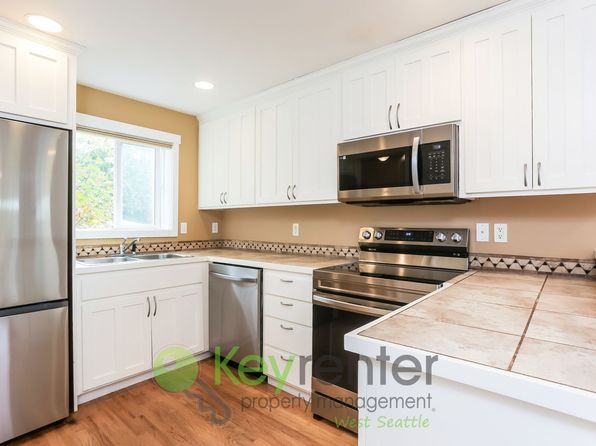 8450B 25th Ave SW