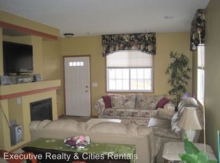 210 River Woods Dr W, Saint Paul Park, MN 55071