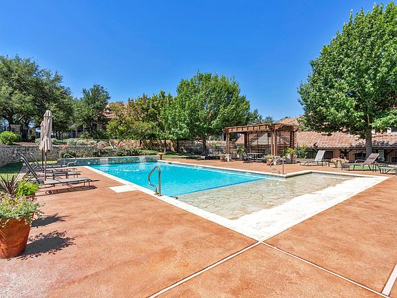 4th image of 307 Enclave Cir