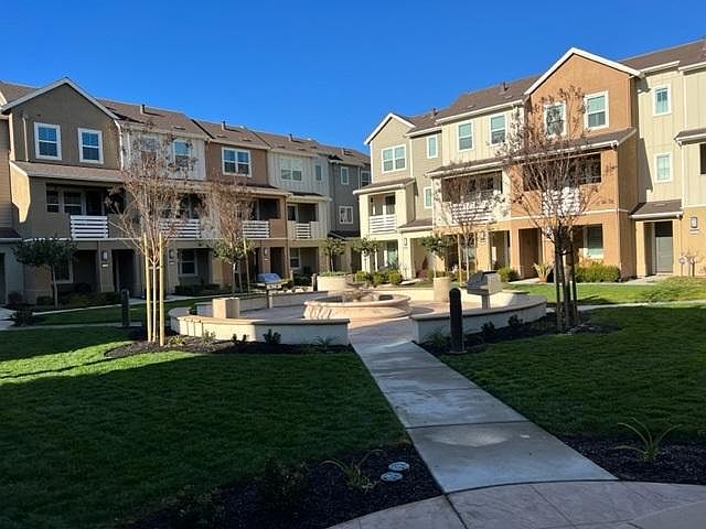 1st image of 187 Lewis Ln