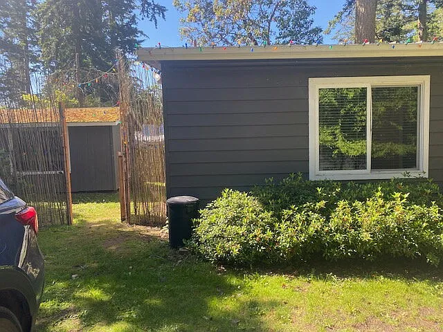 26 Hemlock St — Photo 3