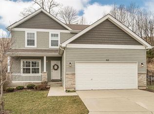 922 Meramec Grove Ct, Ballwin, MO 63021