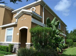 2038 Greenwood Valley Dr, Plant City, FL 33563