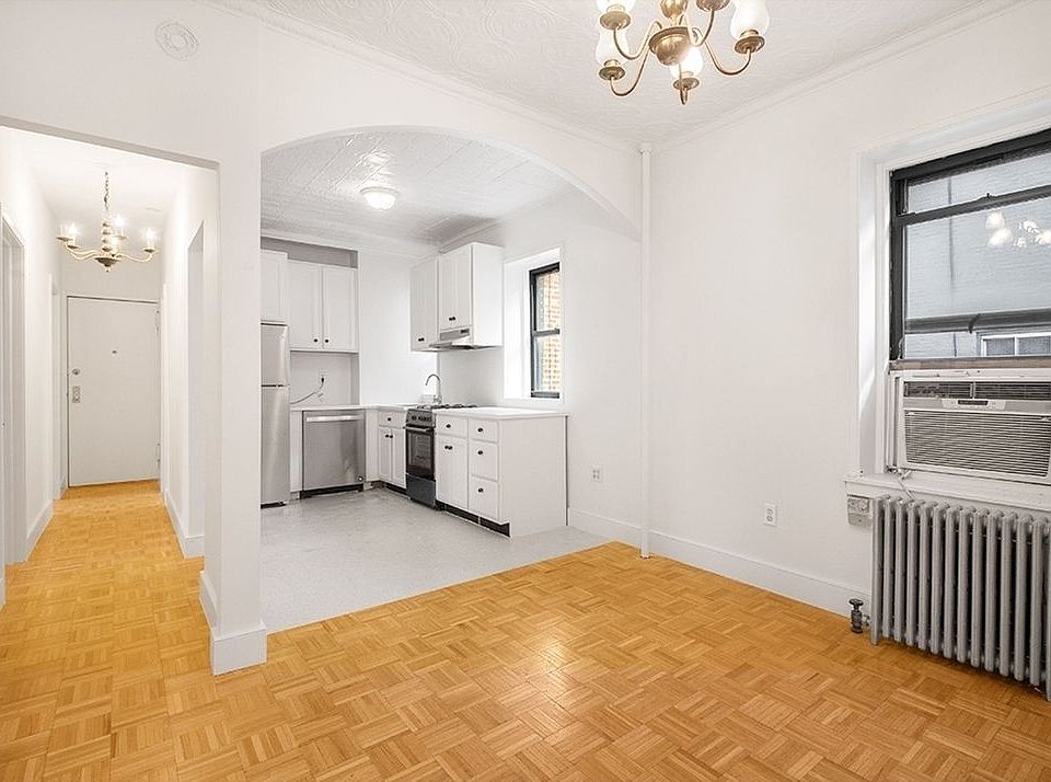 1st image of 233 Lafayette St APT 4