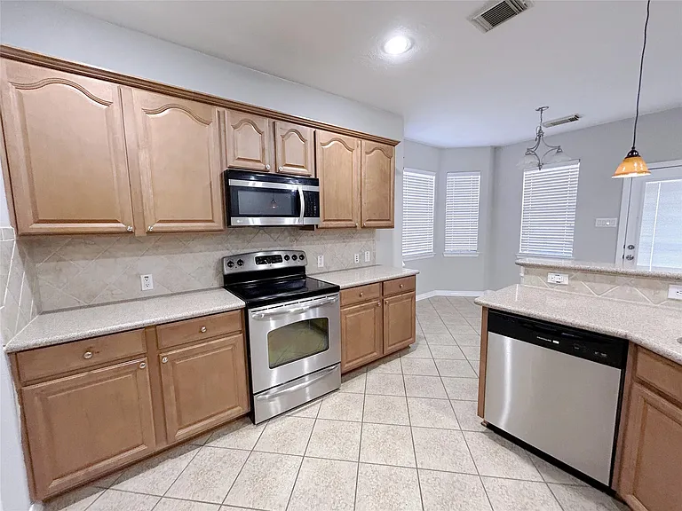 5523 Baby Blue Ln — Photo 21