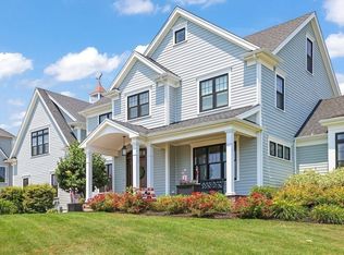 22 Chickadee Way, North Attleboro, MA 02760