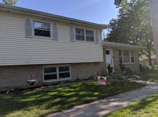 141 N Illinois Ave, Villa Park, IL
