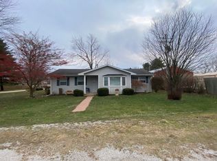 204 W Bowman St, Fairmount, IL 61841