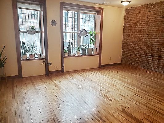 1st image of 350 Lincoln Pl APT 1L