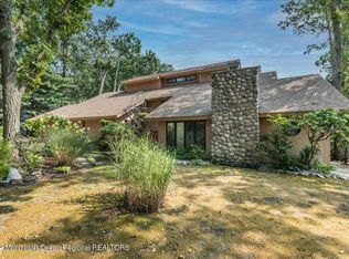 676 Overlook Ct, Brick, NJ 08724