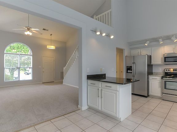 5th image of 329 Cedar Mill Cir