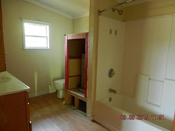 5th image of 2715 E Cotton St