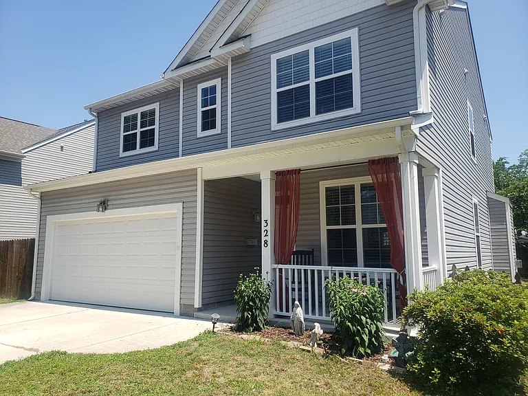 328 Cherry St — Photo 2
