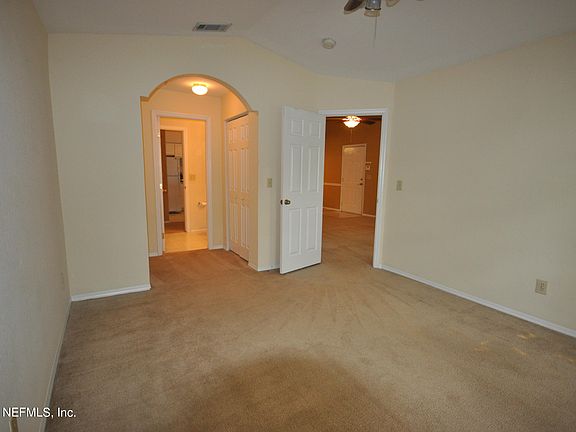5th image of 13810 N Sutton Park Dr #739