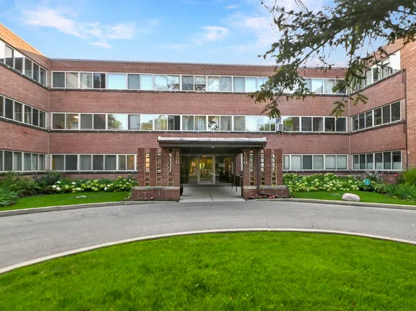 200 Ridge Ave APT 1E, Evanston, IL 60202