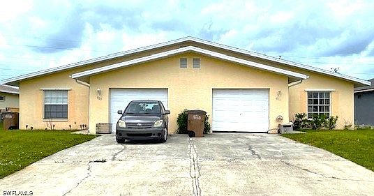 1st image of 609-611 SE 9th St