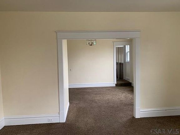 4th image of 1142 McKinley Ave