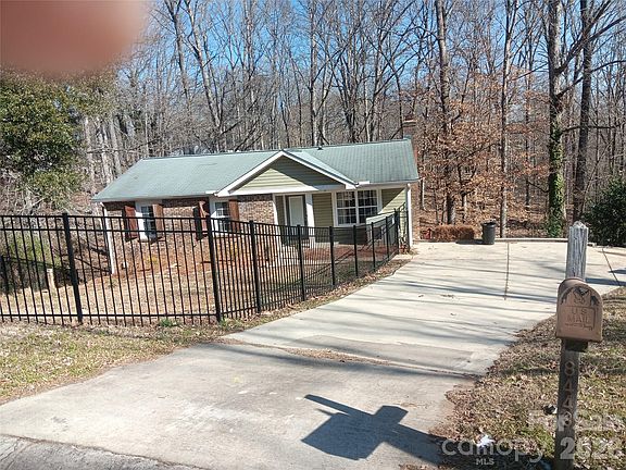 2nd image of 8443 Shiredale Ln