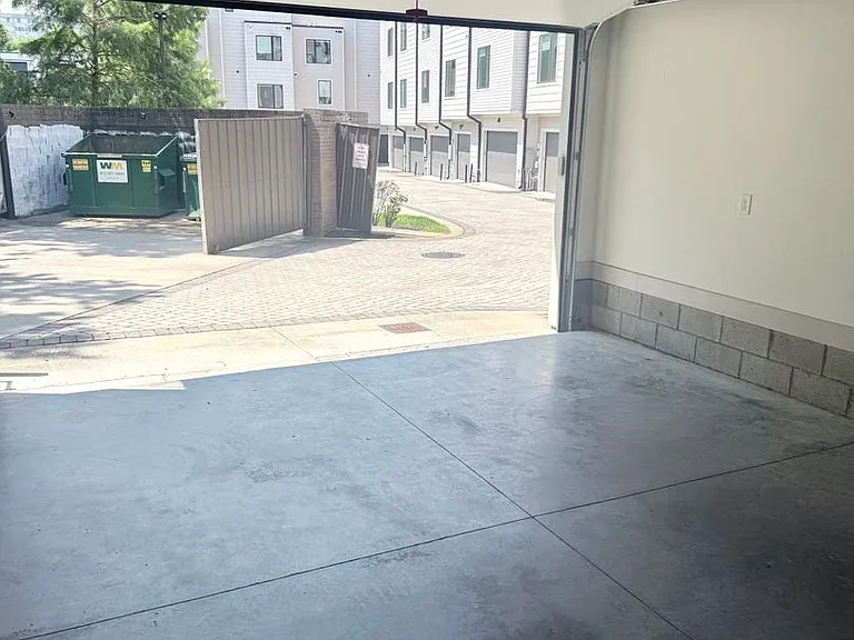 1117 Summit Ave — Photo 6