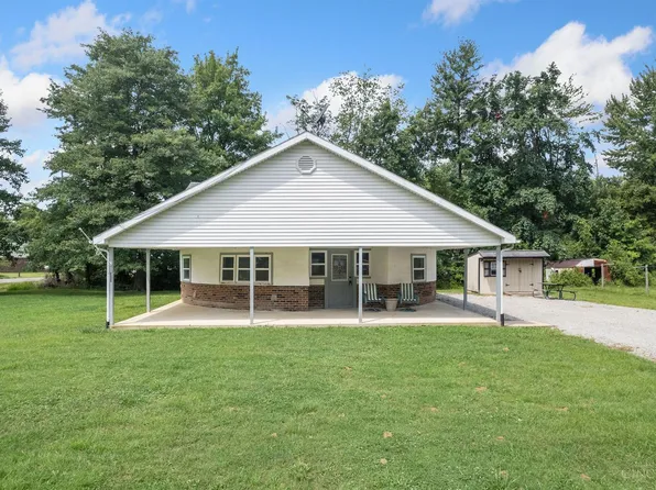 9 Amberly Dr, Georgetown, OH 45121